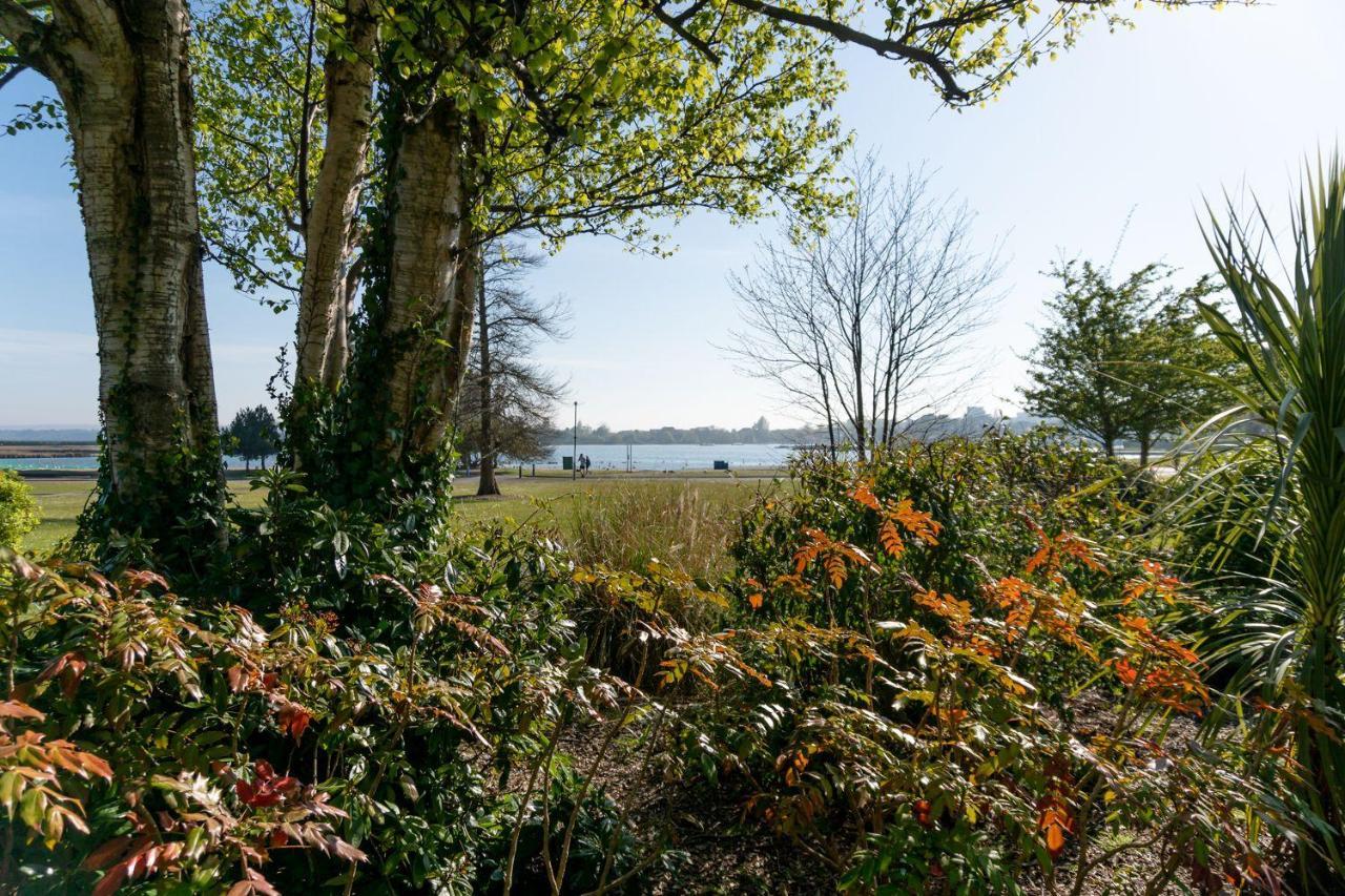 Park Lake View Poole Exteriér fotografie