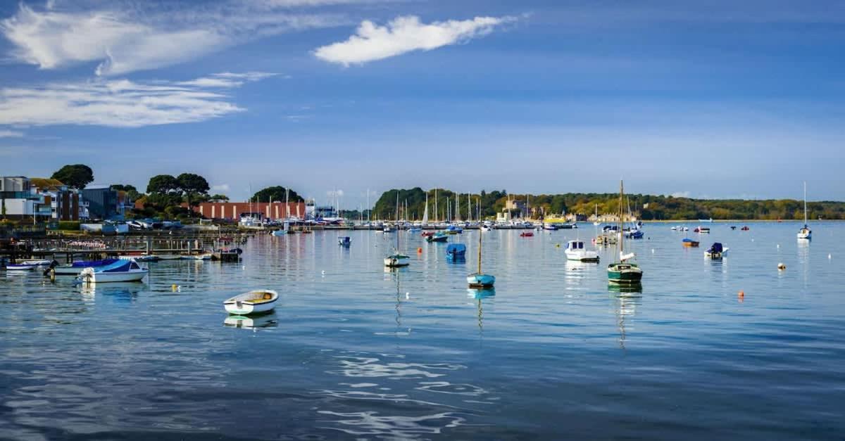 Park Lake View Poole Exteriér fotografie