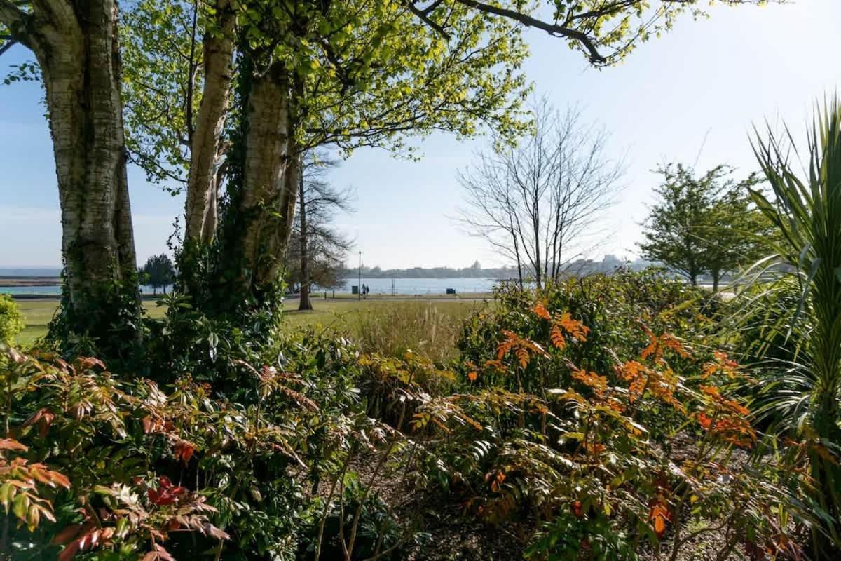 Park Lake View Poole Exteriér fotografie
