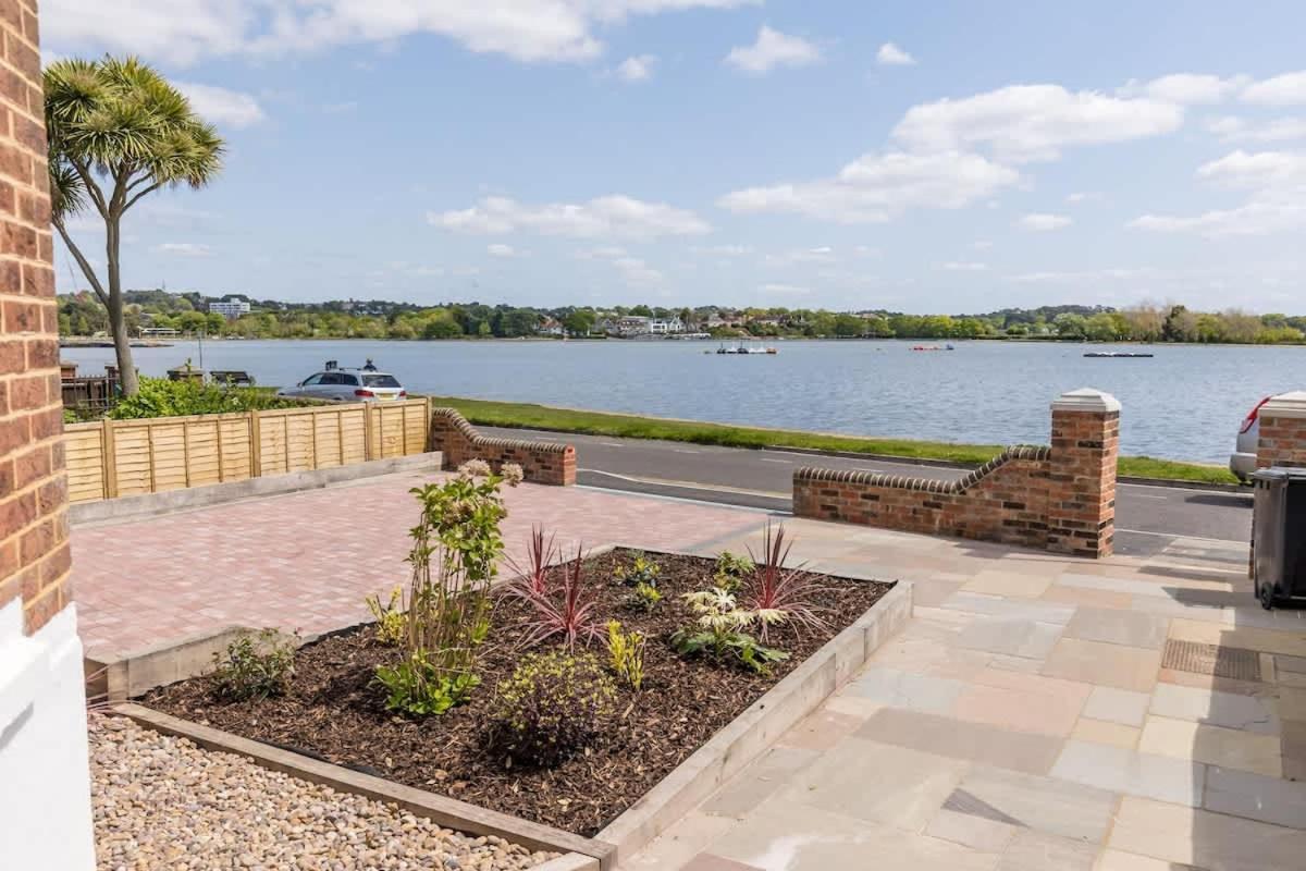 Park Lake View Poole Exteriér fotografie